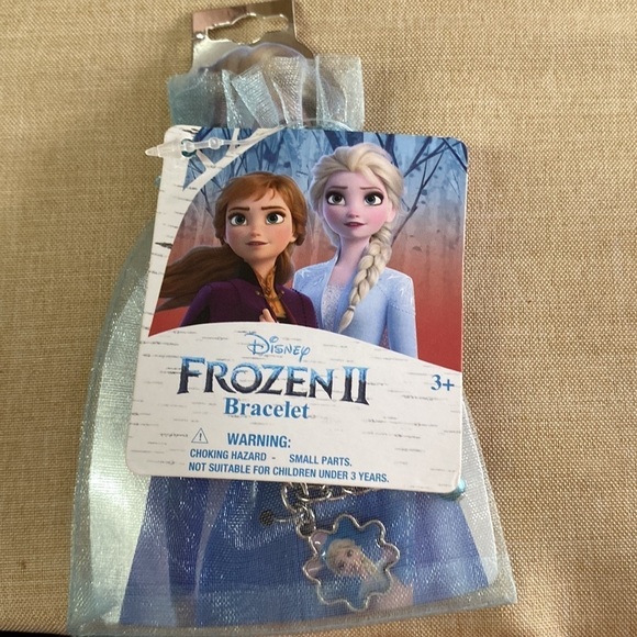 #1- Disney Frozen II Bracelet age 3+ (AI) - Picture 3 of 6
